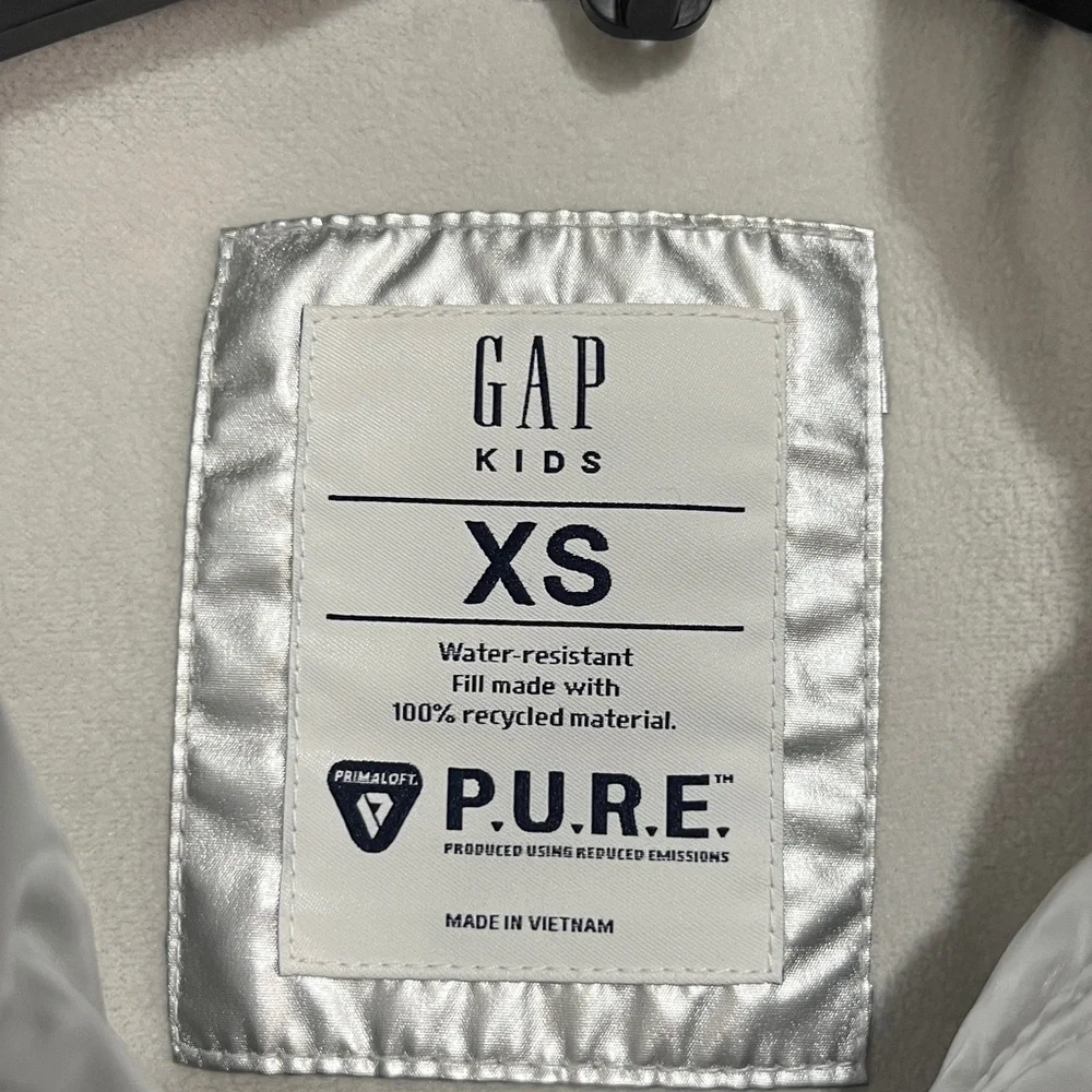 GAP Kids Silver Puffer Jacket Girl's Size XS 4-5